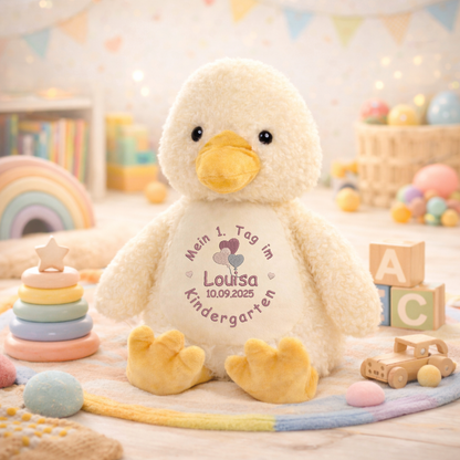 Personalisiertes Kuscheltier Ente zum Kindergartenstart – mit Name bestickt