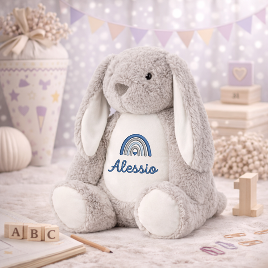 grauer Hase mit Namen bestickt – Kuscheltier mit Name