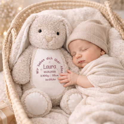 Personalisierter beiger Hase zur Geburt – Kuscheltier mit Namen & Geburtsdatum