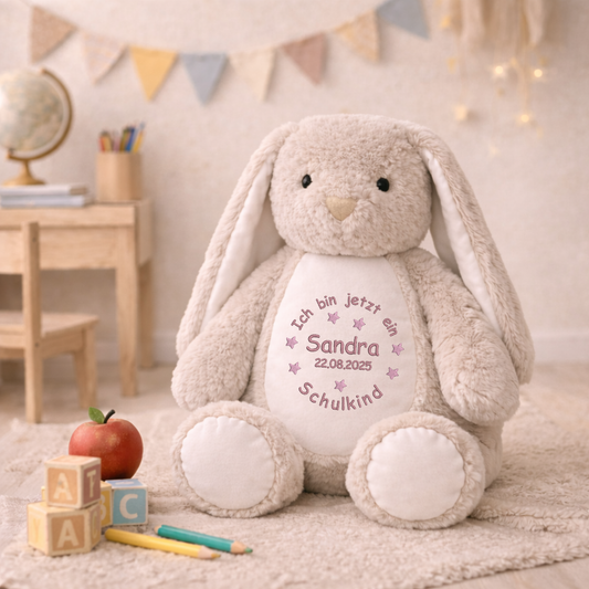 Personalisiertes Kuscheltier beiger Hase zur Einschulung – mit Name bestickt | Geschenk Schulkind