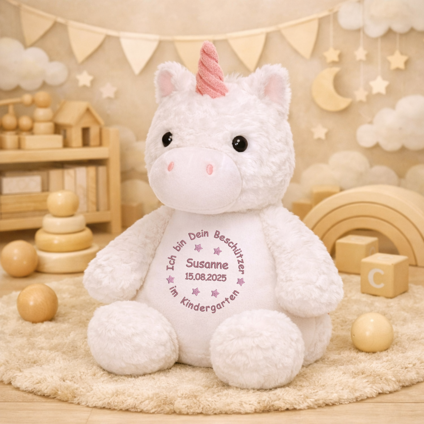Personalisiertes Kuscheltier Einhorn zum Kindergartenstart – mit Name bestickt